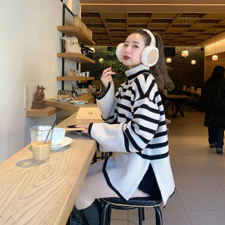 Turtleneck Slit Knit
