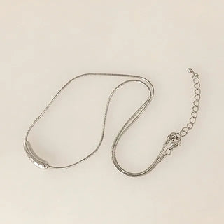 small motif elegant necklace