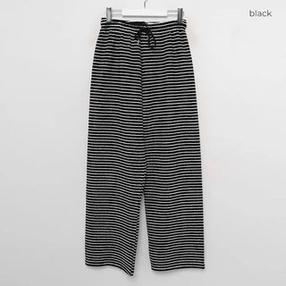 Striped elastic waist half-pants