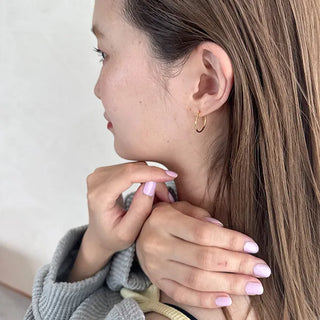 Simple hoop earrings