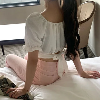 Back ribbon cropped blouse