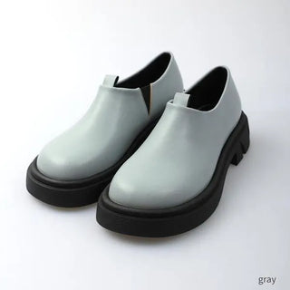 Round low chunky loafers