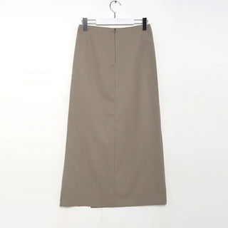 Slit long skirt