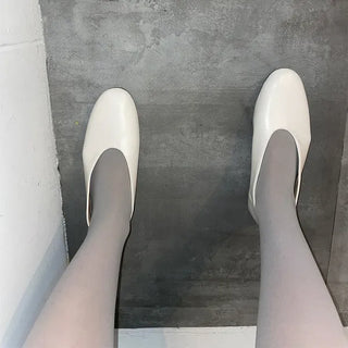 Basic flat shoes