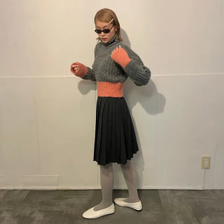 Ribbed two-tone turtleneck knit