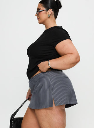Cant Sleep Skort Charcoal Stripe Curve