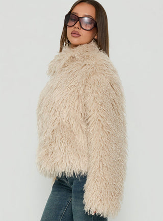 Kaiero Oversized Faux Fur Shag Jacket Cream