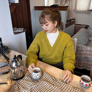 Wrap-design knit
