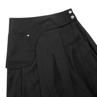 Belted pleated skirt