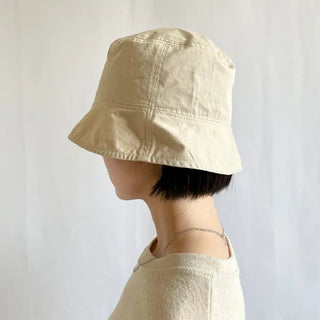 simple light bucket hat