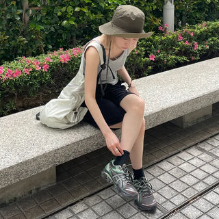 Casual zippered backpack