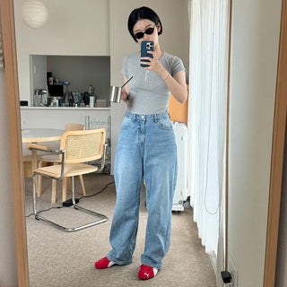 Tinted oval sunglasses