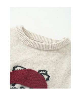 Cat embroidered round neck knit