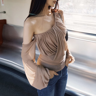 Long sleeve ruched one shoulder irregular top