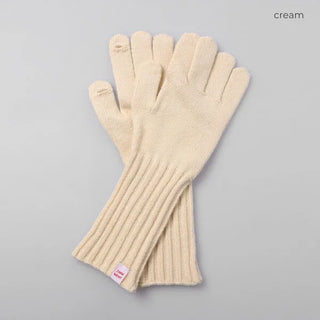 Finger-slit knit gloves