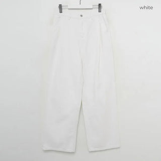 Side pintuck cotton pants