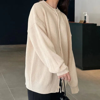 U-neck knit cardigan