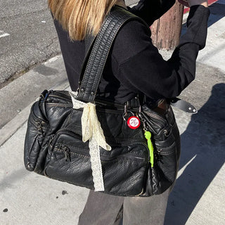 High-quality vintage shoulder bag