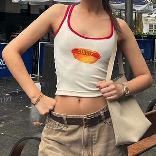 U neck letter pattern contrast crop top