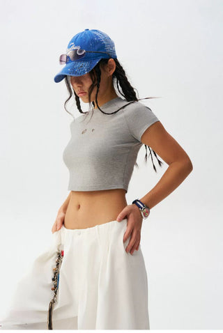 [Monterest] Cutout Embroidery Slim Fit Crop Tee