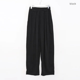 Two-pleat banding slacks