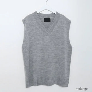 daily v neck vest