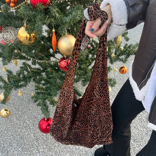 Leopard velvet bag