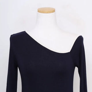 Line Off-Shoulder T-Shirt