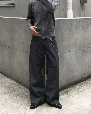 Low-pocket striped denim pants