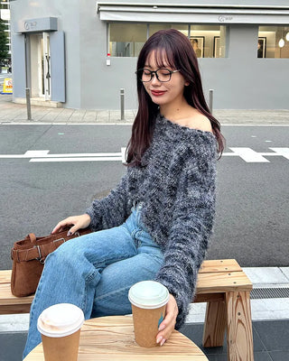 Round neck loose fit knit