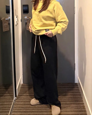 Wide sweatpants