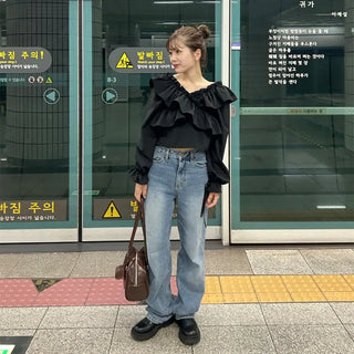 V-neck frill blouse