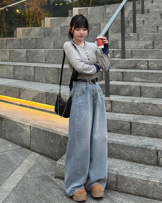 Half-open long-sleeve T-shirt