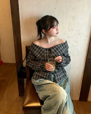 Off-shoulder check shirt