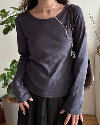Long-sleeved T-shirt