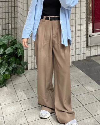 Double-pleated wide-fit slacks