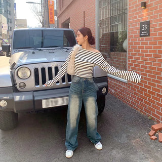 Striped off-shoulder T-shirt