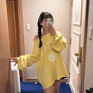 Daily off-shoulder sweatshirt