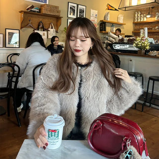 Round neck fur jacket