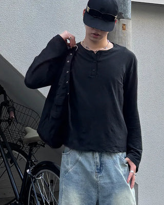 Henley neck long-sleeved T-shirt