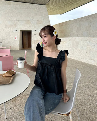 Rear Ribbon Sleeveless Blouse