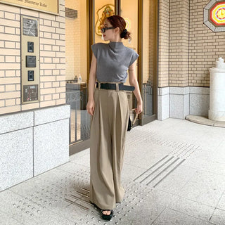 Half-neck short-sleeve knit