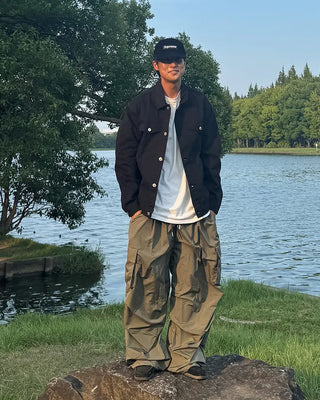 Side-tuck cargo pants