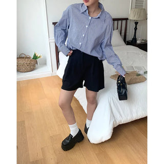 Double-pleated shorts