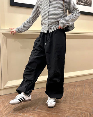 Side-tucked banded sweatpants