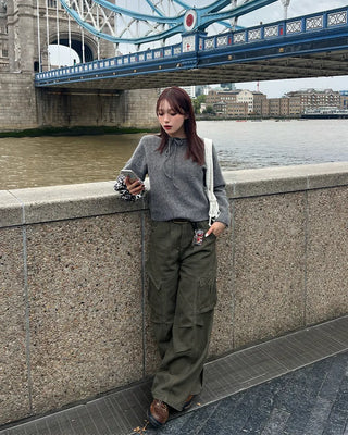 Ribbon tie knit