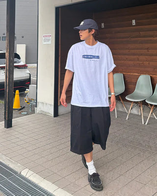 Two-pleat Bermuda shorts