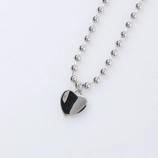Heart pendant necklace