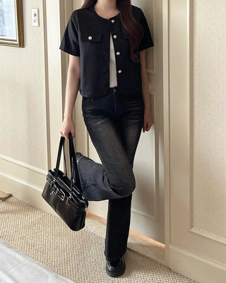 Collarless half-sleeve jacket