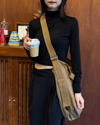 Cropped basic turtleneck T-shirt